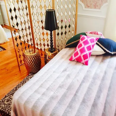 Lucky's Guest house 3*