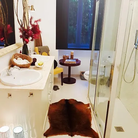 Lucky's Guest house