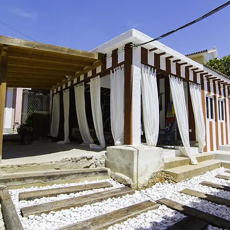 Lucky's Guest house 3*